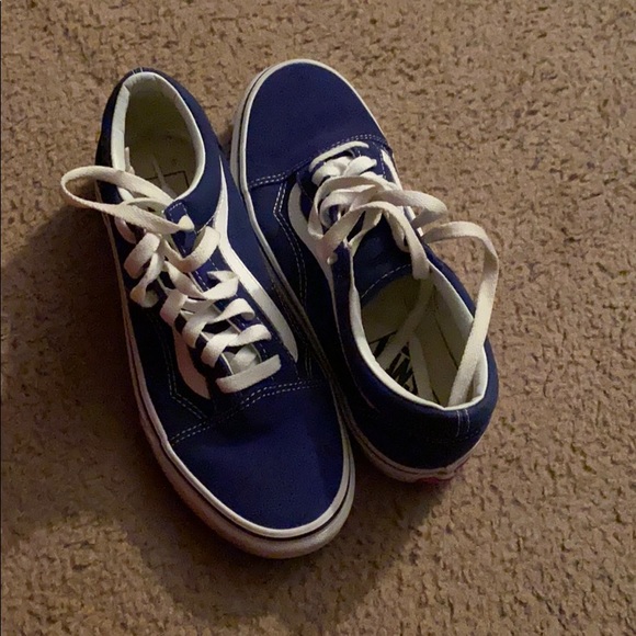 shoes - Picture 2 of 5